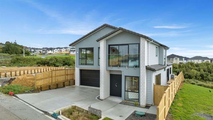 30 Ballyalton Crescent Flat Bush_35