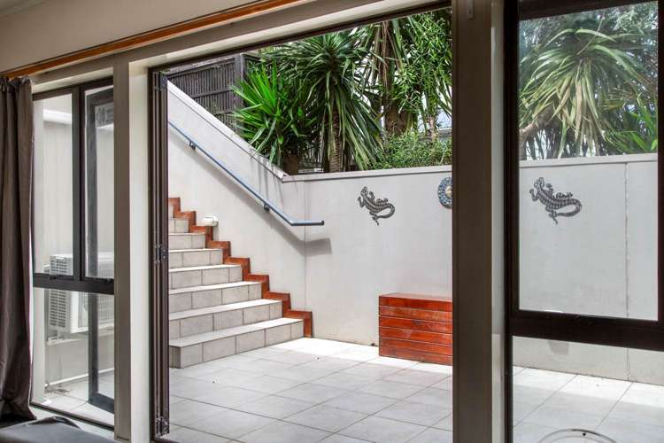 3/3 Belle Vue Avenue Northcote Point_12