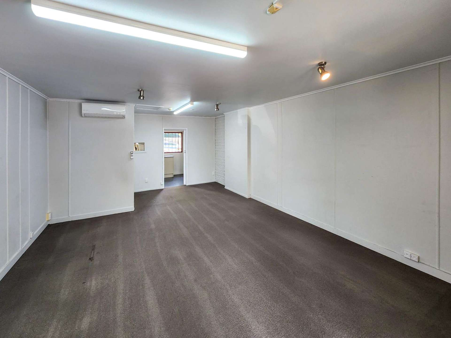Shop 3, 15 Sala Street Whakarewarewa_0