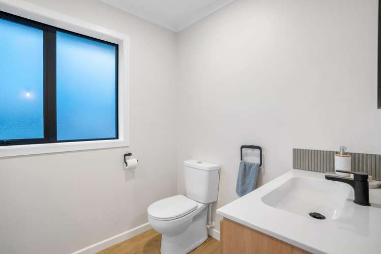 65 Eglinton Street Winton_11