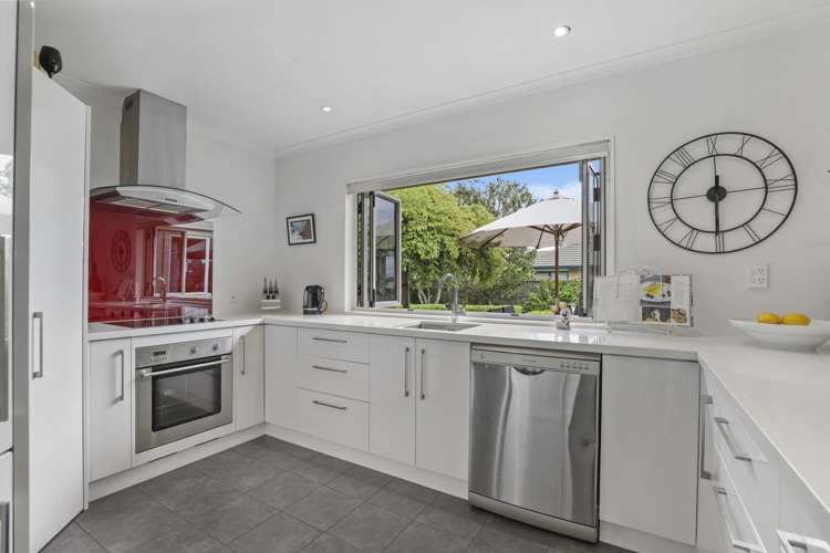 31 Stanley Drive Lynmore_4