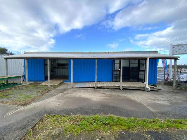 Yard and outbuildings - For Lease