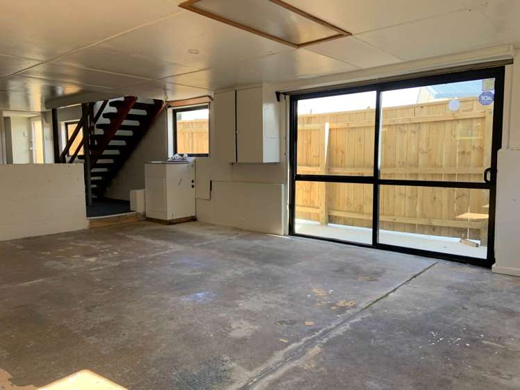 16 Chilcott Road Henderson_11