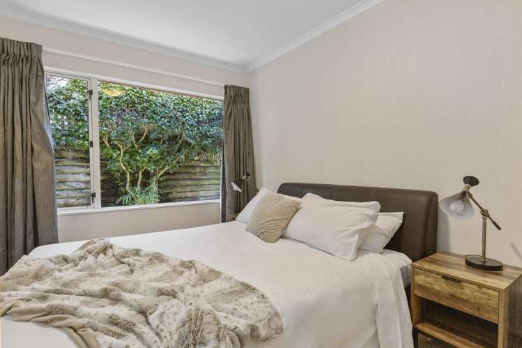 2/36 Shepherd Road Waipahihi_17