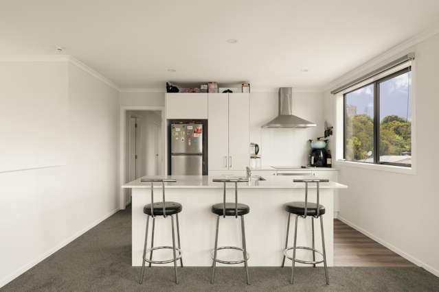 2 Mossie Way Greerton_2