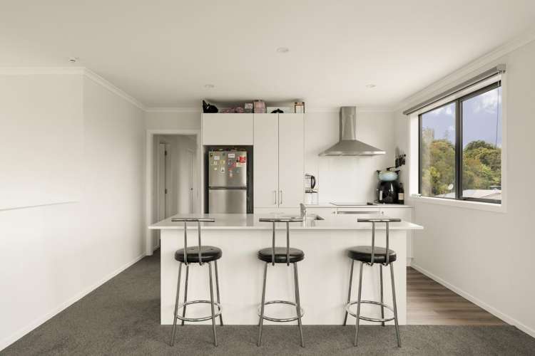 2 Mossie Way Greerton_2