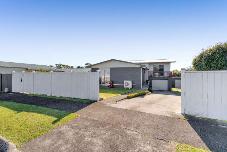 23 Clifton Drive Waitara_22