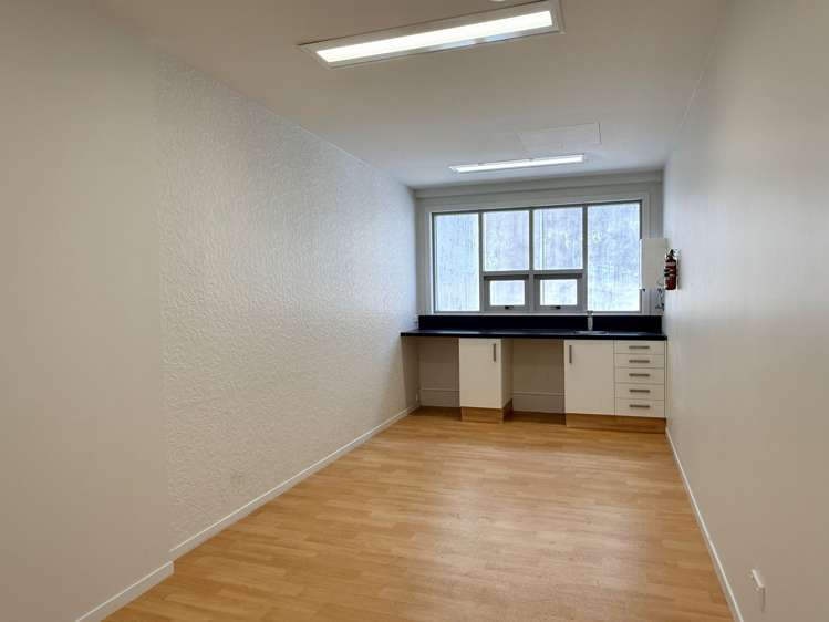 First Floor, 427 Victoria Street Central Hamilton Central_5