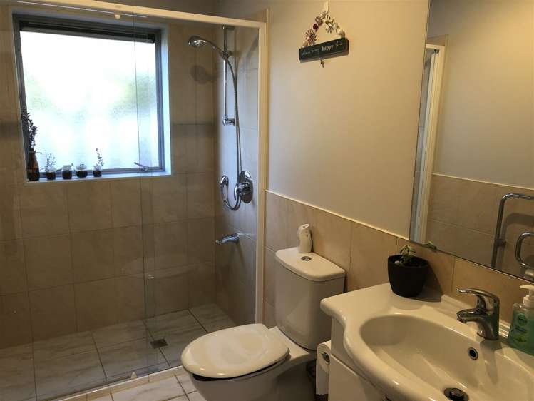 136 Landscape Road Mount Eden_10