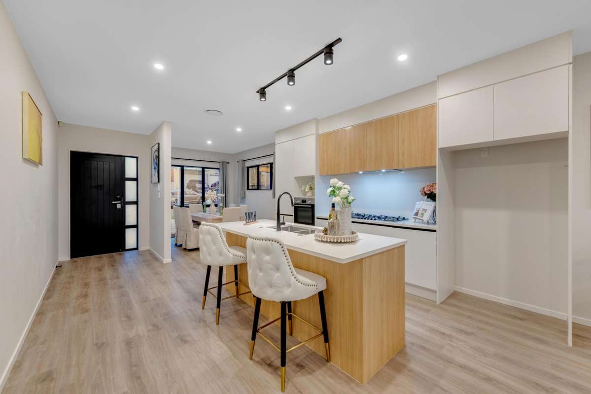 8 Frontier Lane_2