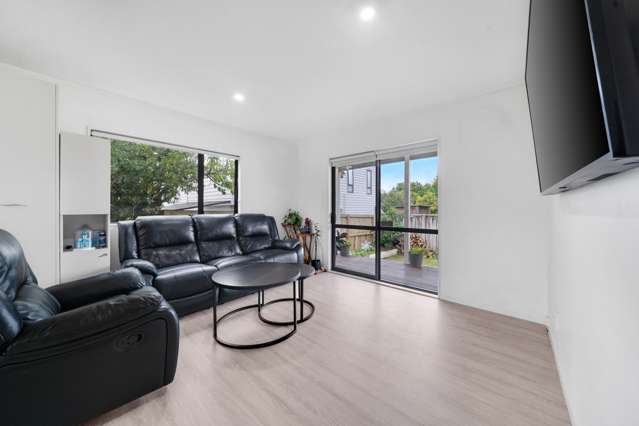 15a Gossamer Drive Pakuranga Heights_2