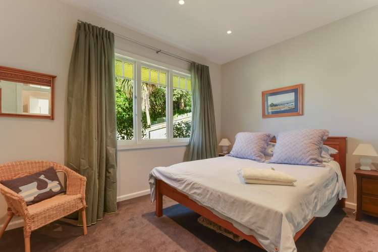 561 Rocks Road, Moana Nelson_18