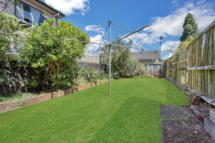 2/67a Mount Smart Road Onehunga_8