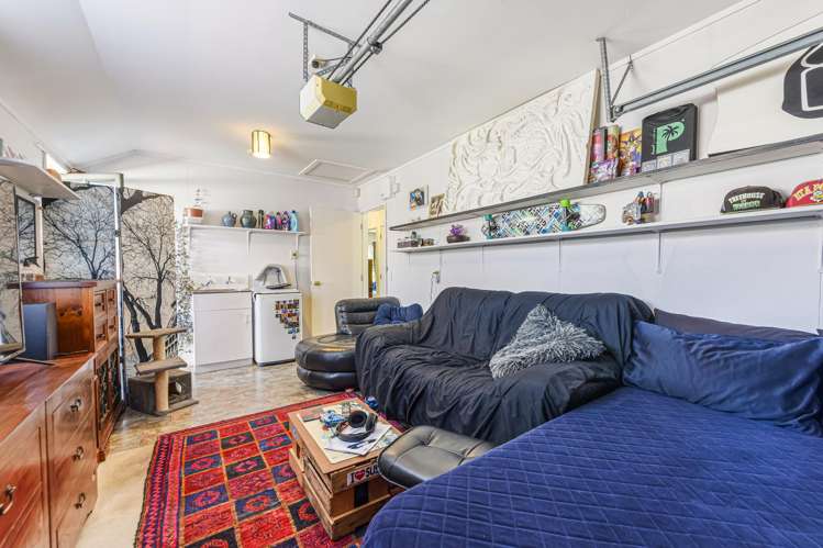 36 Willow Avenue Stoke_13