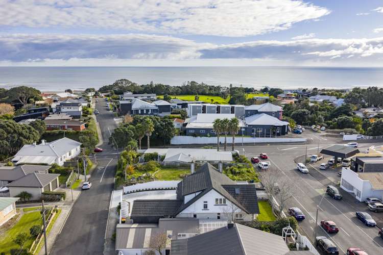 19 Baring Terrace Strandon_28