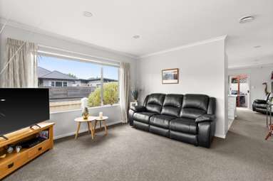 2A Cassino Crescent_4