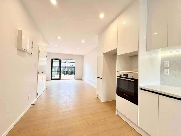 10/72 Taikata 1801_5