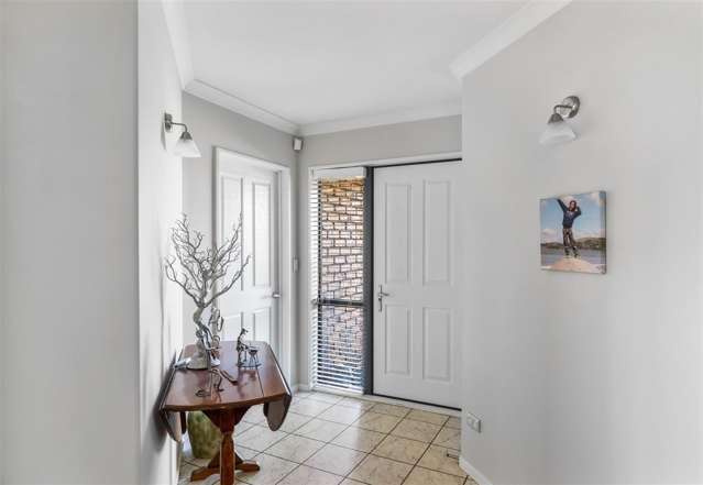 2 Keyes Mews Rolleston_1