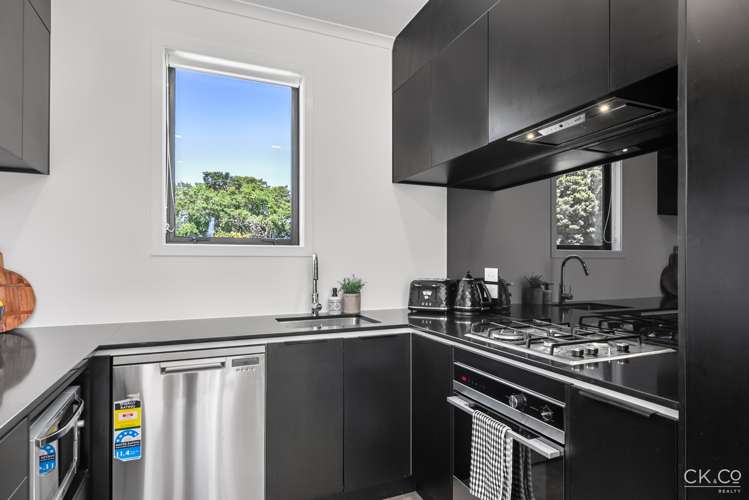 5 Green Lane Wallaceville_7