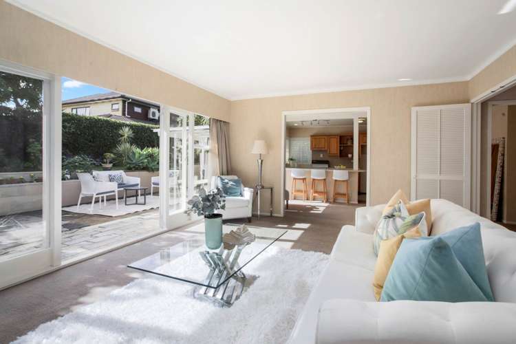 11 Seymour Road Mellons Bay_7