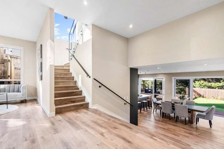 9C Olwyn Place Greenhithe_25