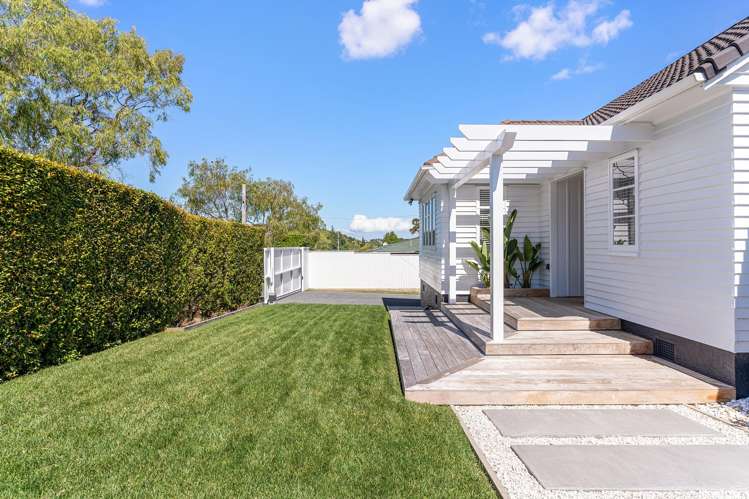 1 Cadman Avenue Waterview_15