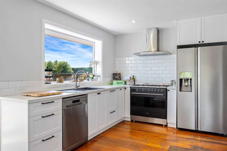 714 Harewood Road Harewood_5