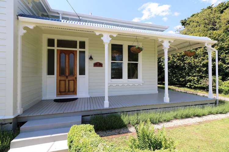 18 Clifton Avenue Carterton_1