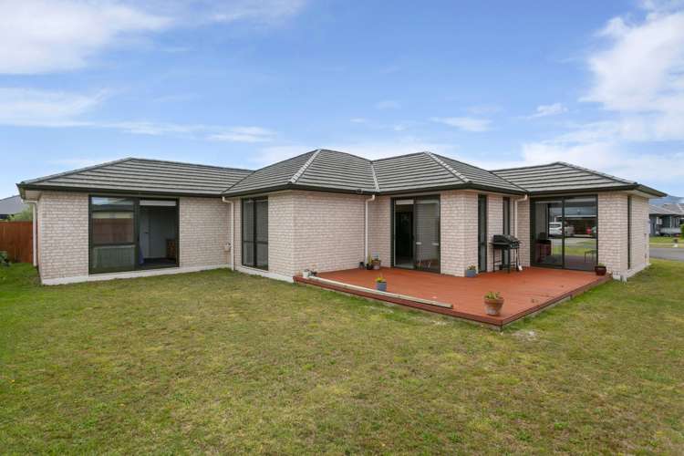6 Broadcast Lane Rangatira Park_26
