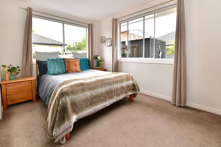 27 Doment Crescent Orewa_12