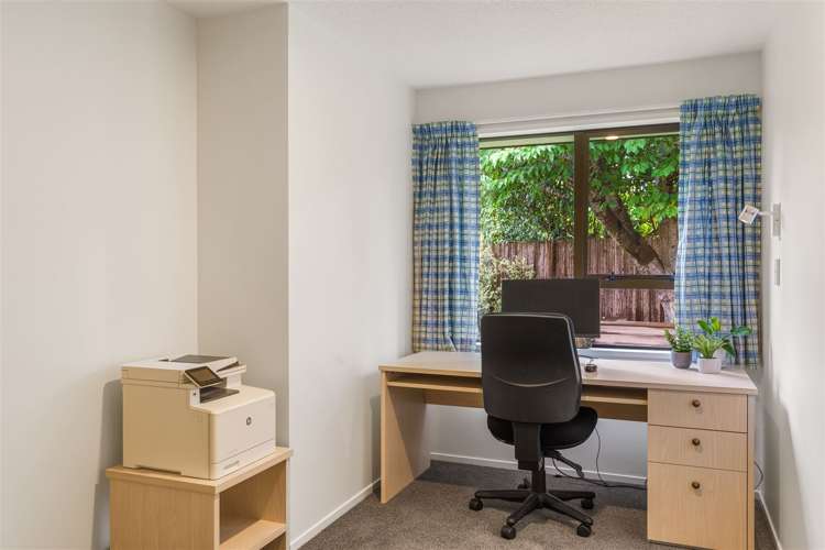 33 Highland Place Avonhead_11