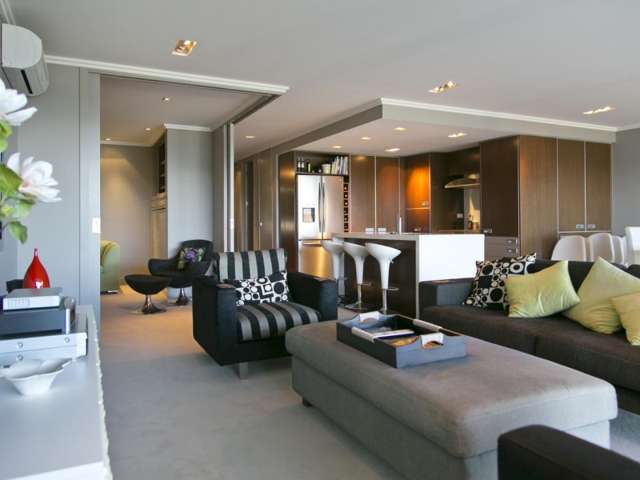 2/225 Lake Terrace Waipahihi_4