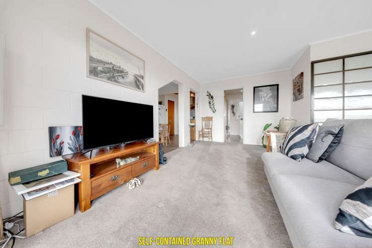 3 The Parade Bucklands Beach_25