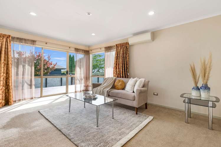 3 Devoy Drive Owhata_12