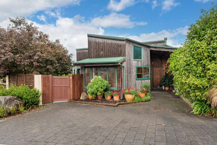 134 Lake Crescent Hamilton Lake_30