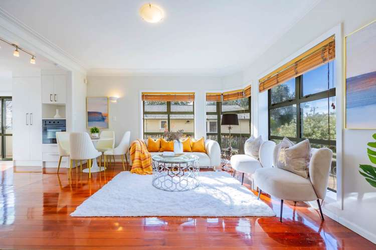 76 Archibald Road Kelston_2