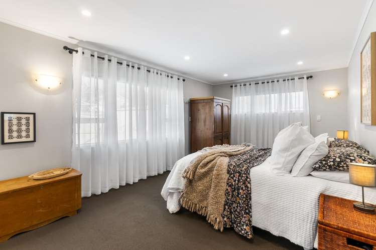 6 Hellyers Street Birkdale_15