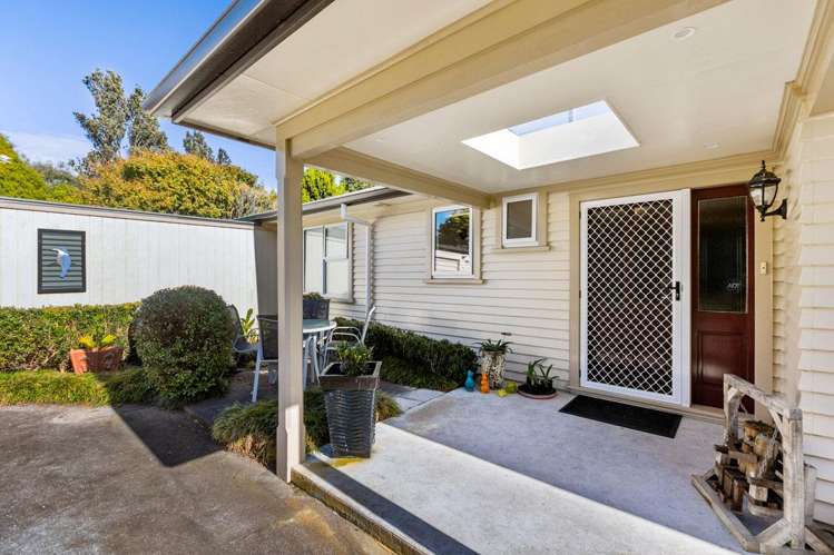218 Henwood Road_3