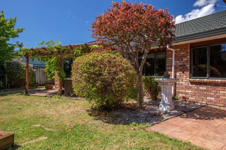 6 Runanga Grove Waikanae_23