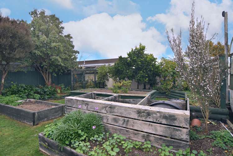 15 Clifton Avenue Carterton_18