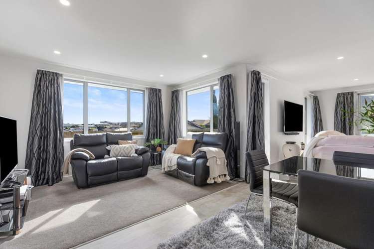 9 Puhirake Crescent Pyes Pa_8