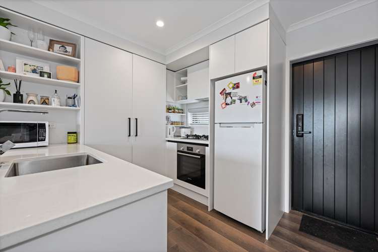 9/14 Ruakiwi Road Hamilton Lake_6