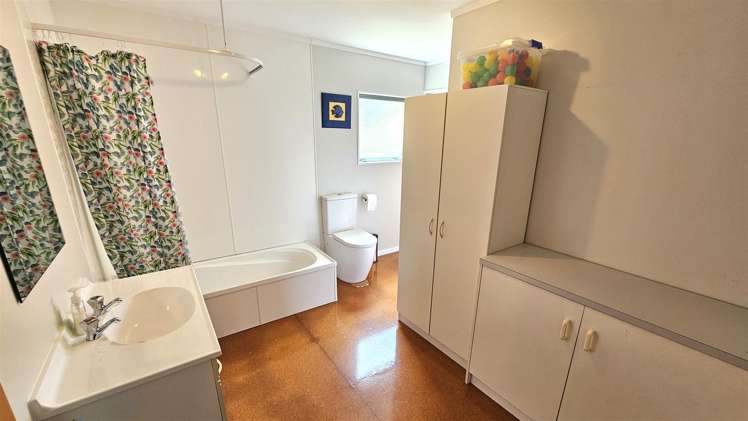 111 Castle View Road Matarangi_12