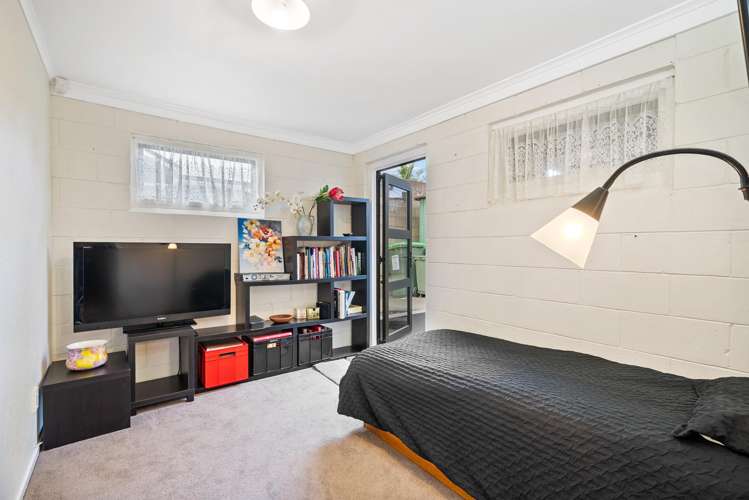 46 Carr Street Te Kamo_19