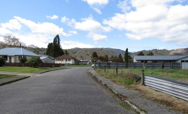 7 Conlon Street Reefton_3