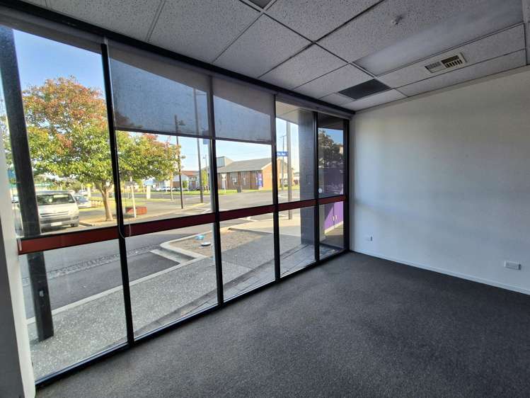 Ground Floor/3053 Great North Road New Lynn_10