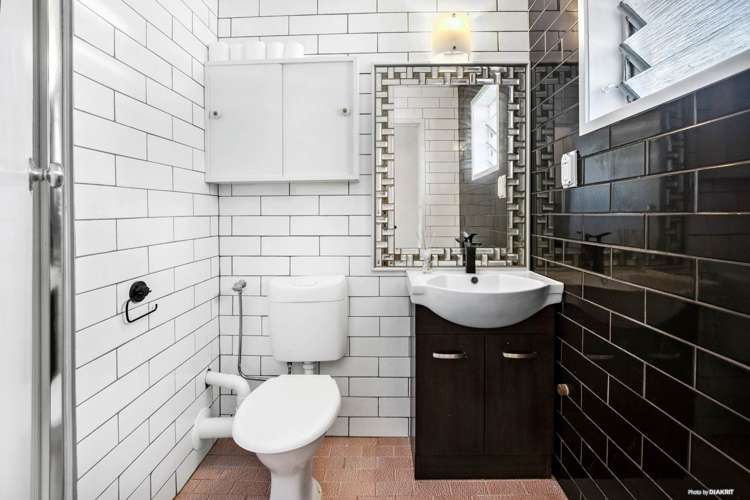 2/83 Lake Road Devonport_6