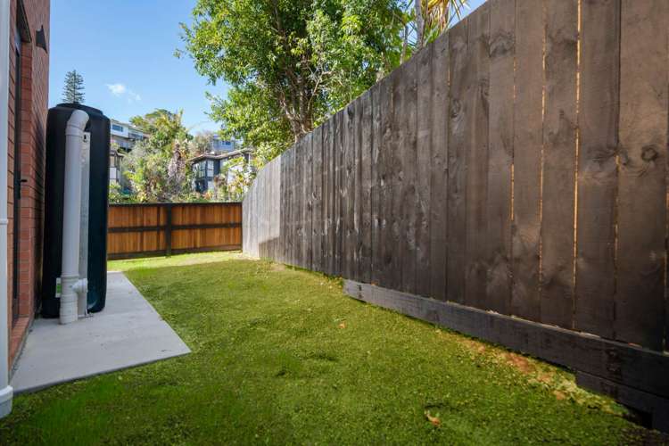 90B-C Oaktree Avenue Browns Bay_15