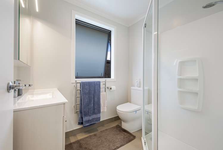 8 Remana Crescent Huapai_20