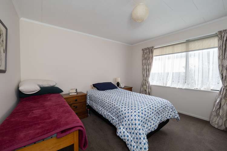 15 Churchill Avenue Allenton_17